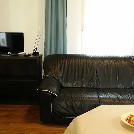 Wodolenka Jaktstuga Hrádek